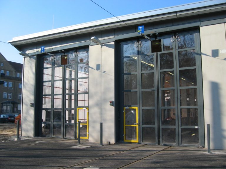 High Speed Folding Doors provide entire vertical clearance immediately!