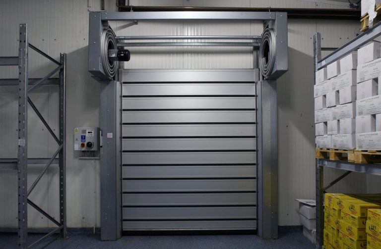 High-Speed Doors: The Key to Temperature Management